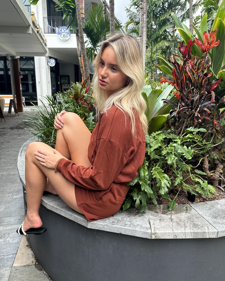 Chelsea Mayer