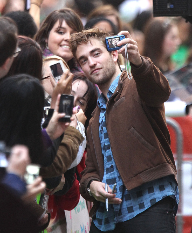 Robert Pattinson Robert Pattinson