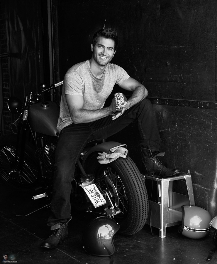 Tyler Hoechlin Tyler Hoechlin