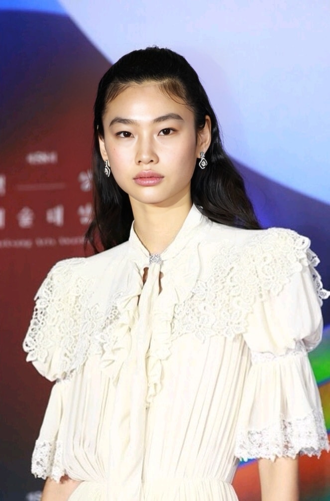 Jung Hoyeon