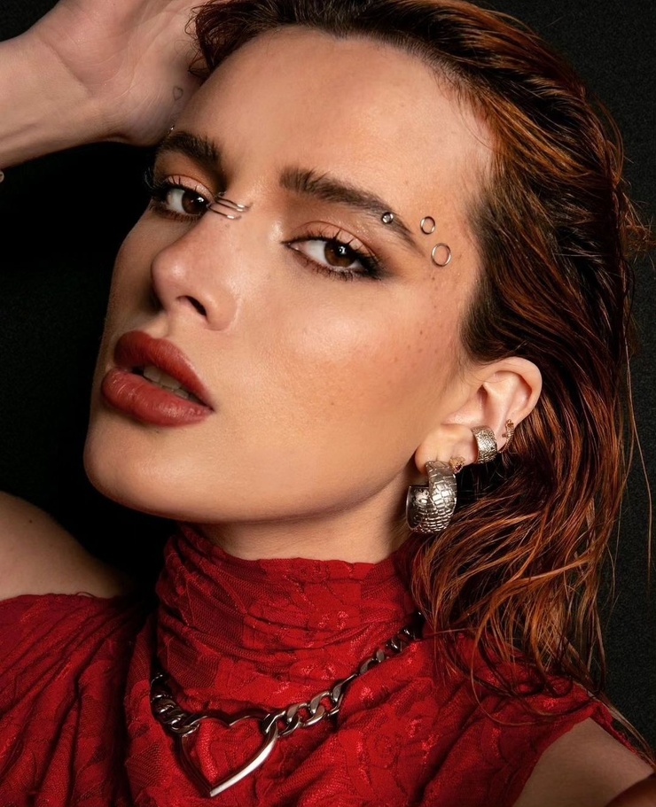 Bella Thorne Bella Thorne