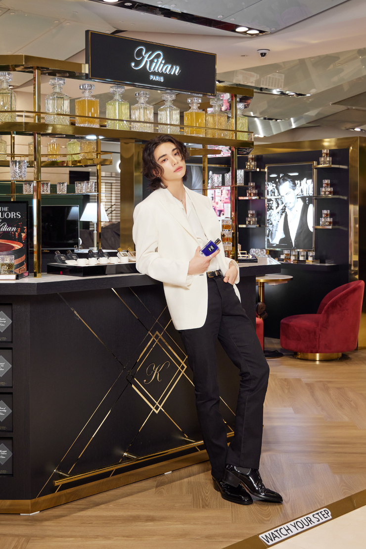 Hyun-Jin Hwang