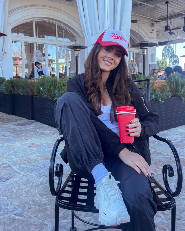 Ava Allan
