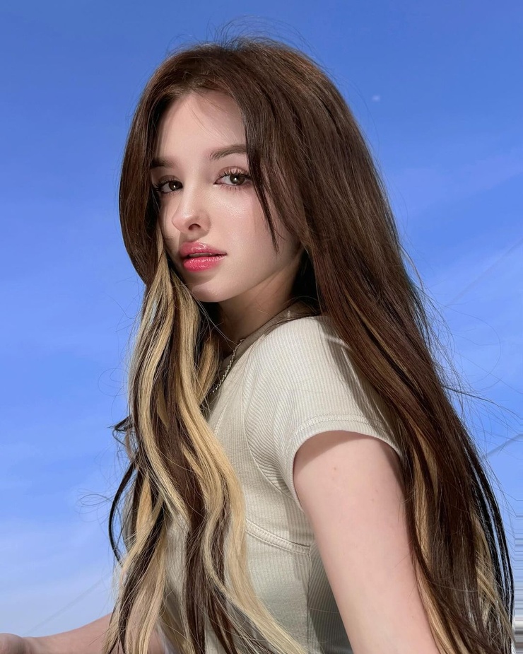 Elina Karimova Elina Karimova