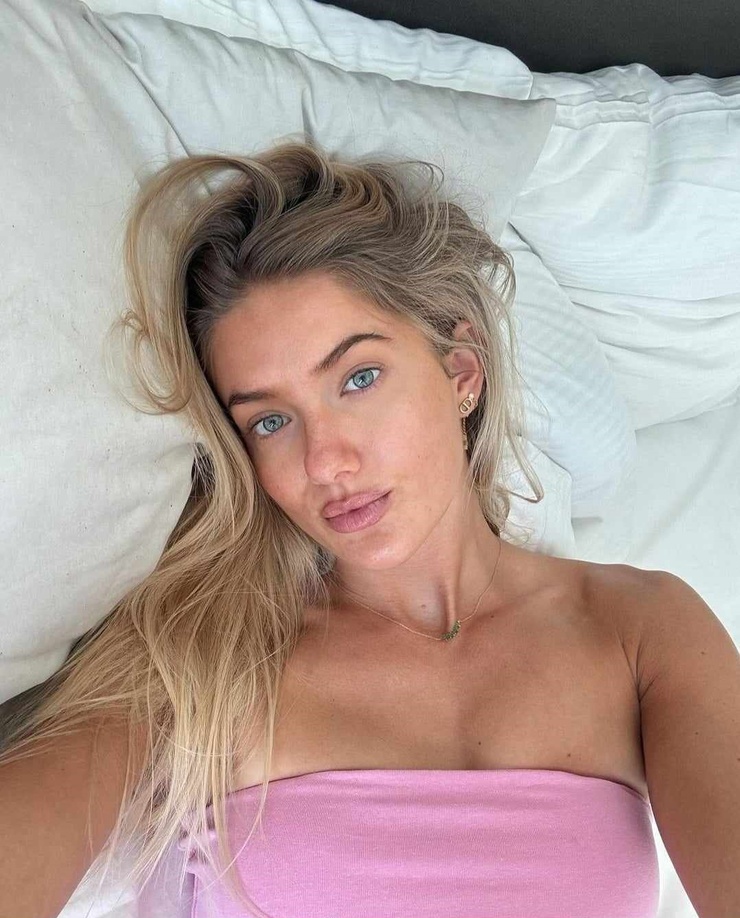 Alica Schmidt Alica Schmidt