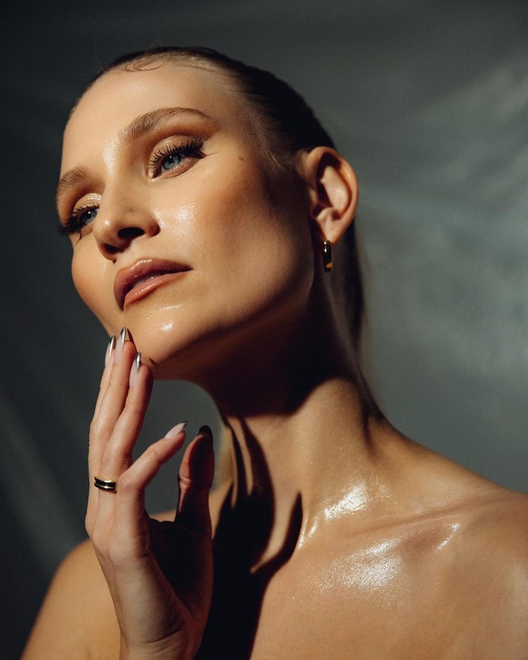 Carolin Niemczyk Carolin Niemczyk