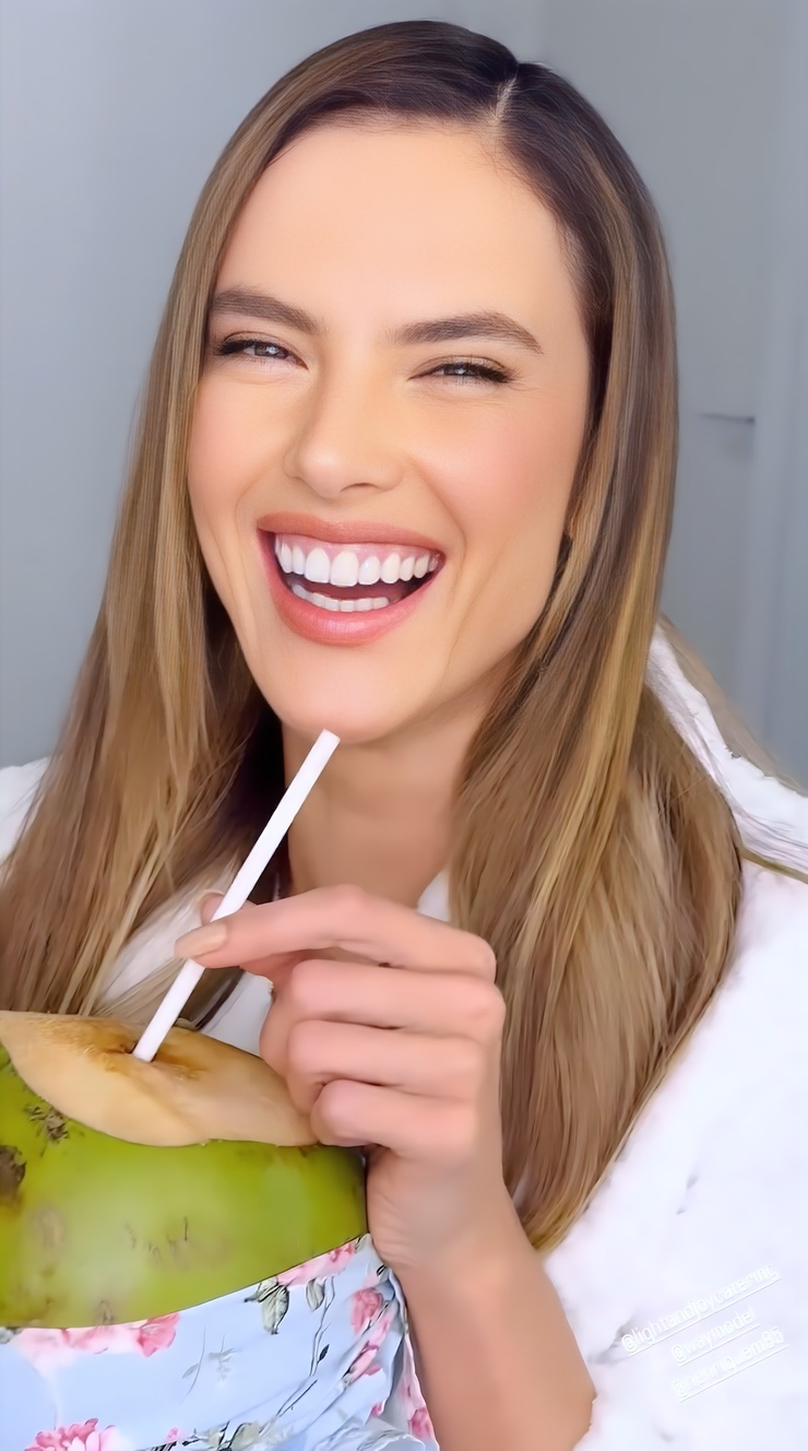 Alessandra Ambrosio Alessandra Ambrosio