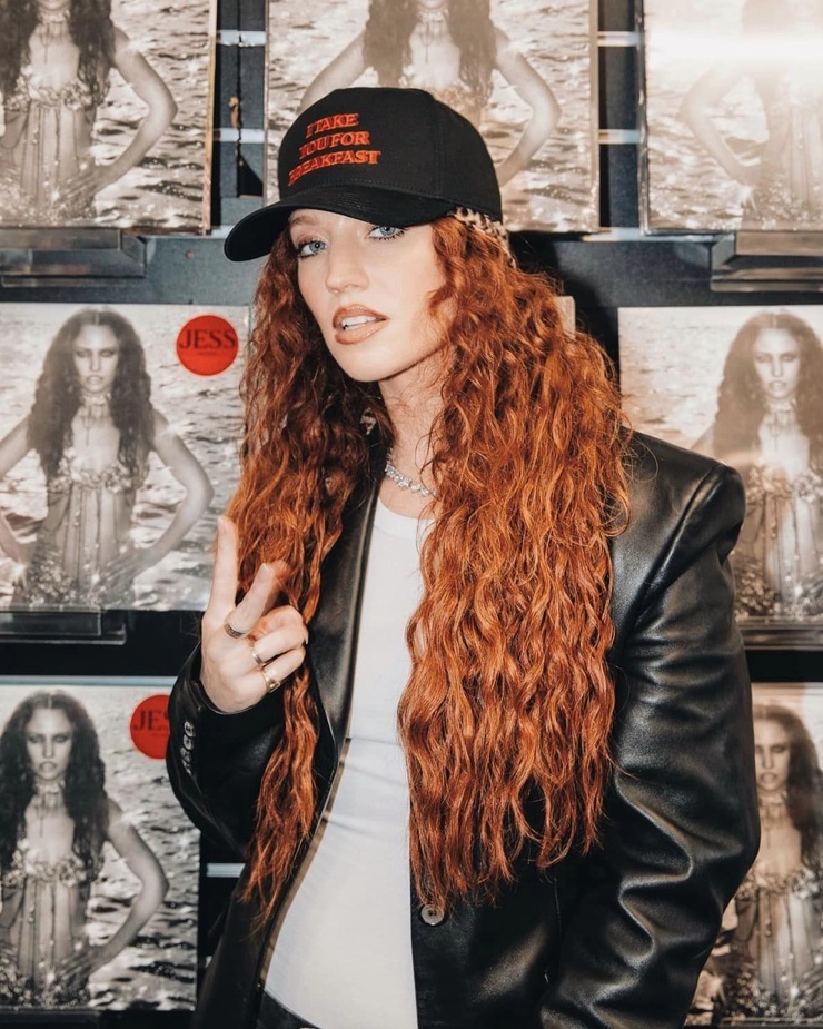 Jess Glynne