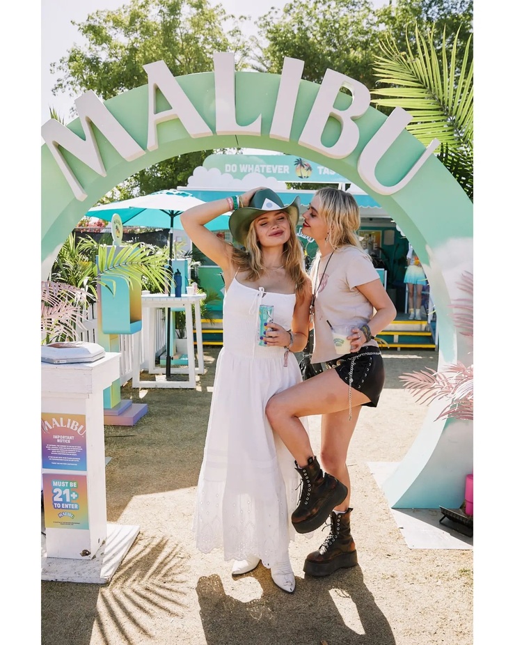 Natalie Alyn Lind