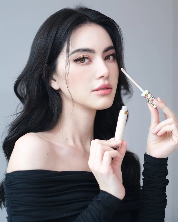Davika Hoorne