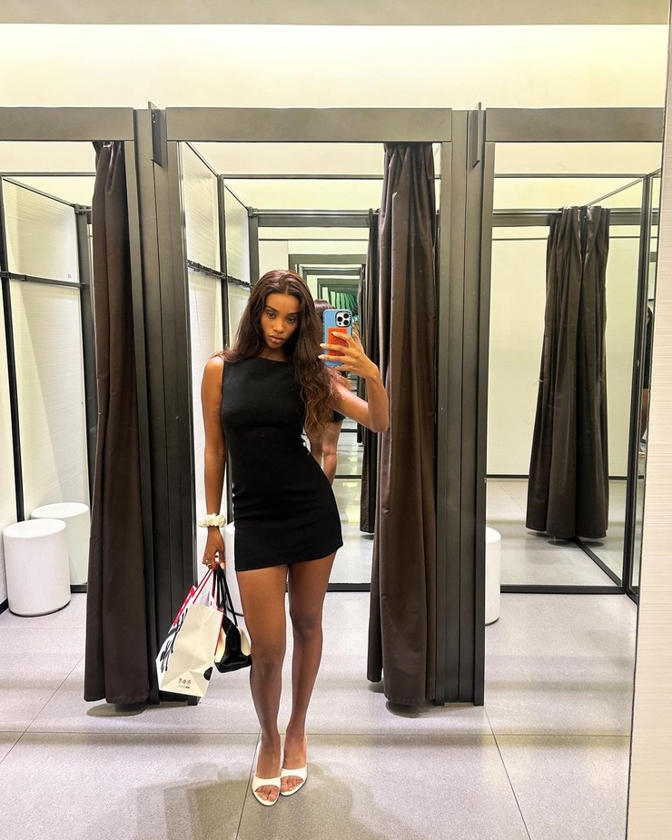 Vanessa Sarah Maria