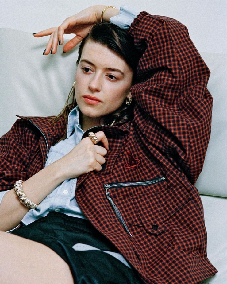 Daisy Edgar-Jones