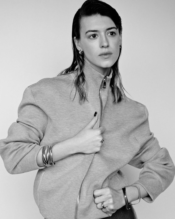 Daisy Edgar-Jones