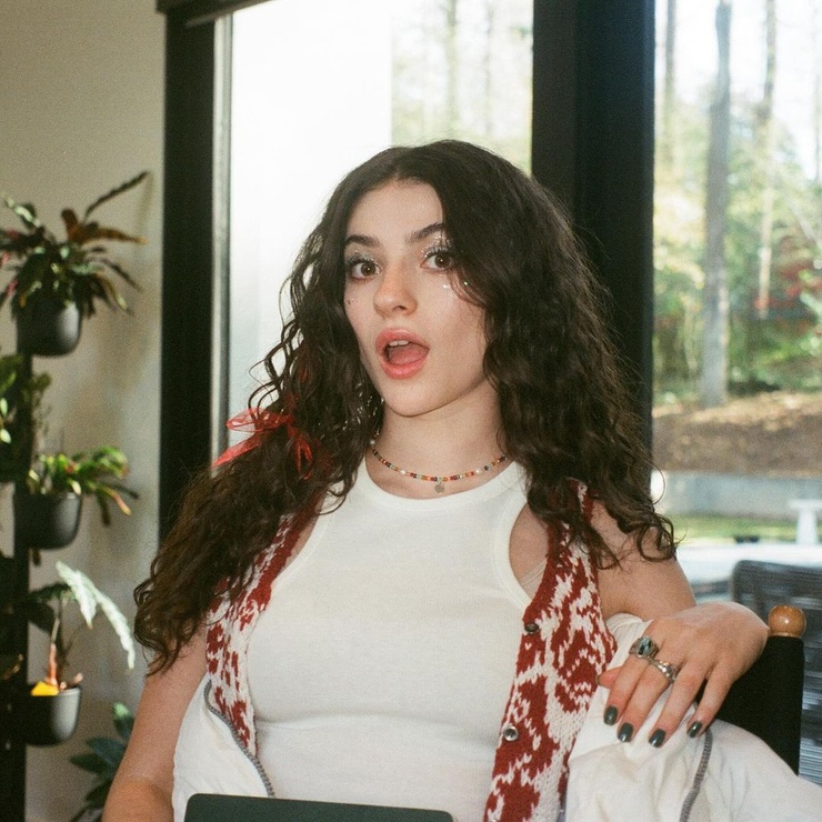 Ella Rubin Ella Rubin