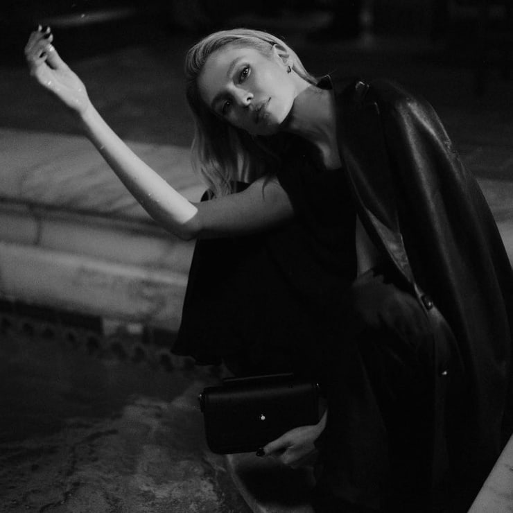 Stella Maxwell