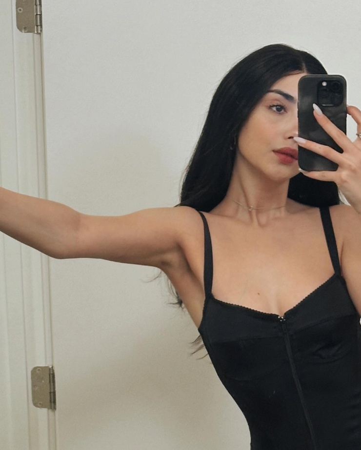 Alexa Mansour Alexa Mansour