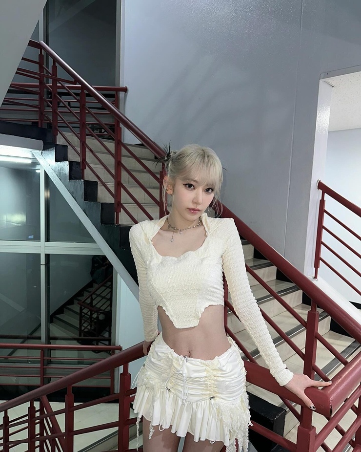 Sakura Miyawaki