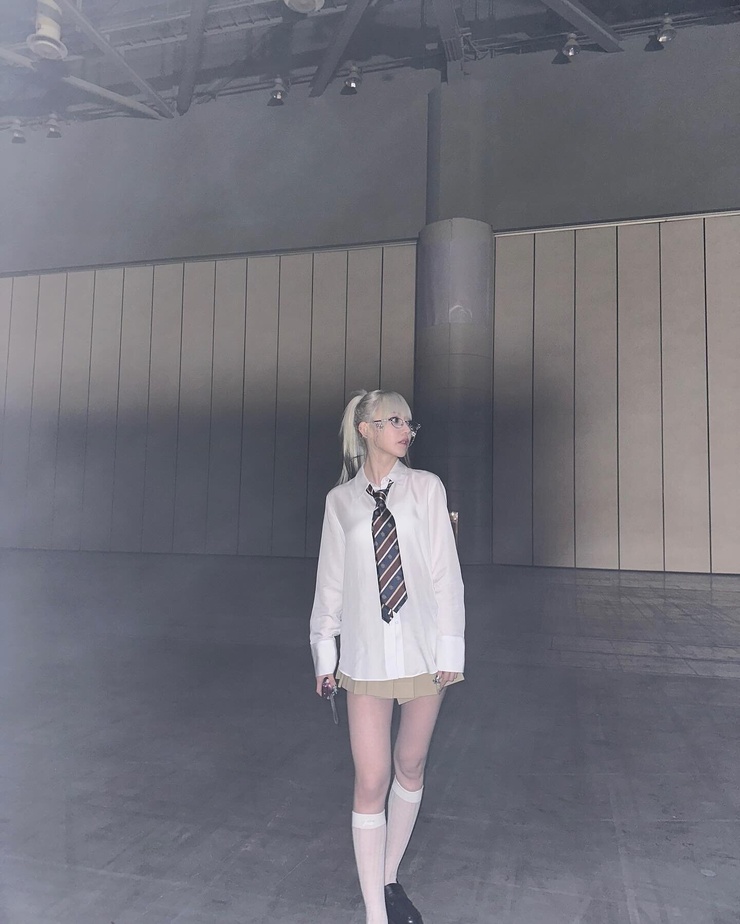 Sakura Miyawaki