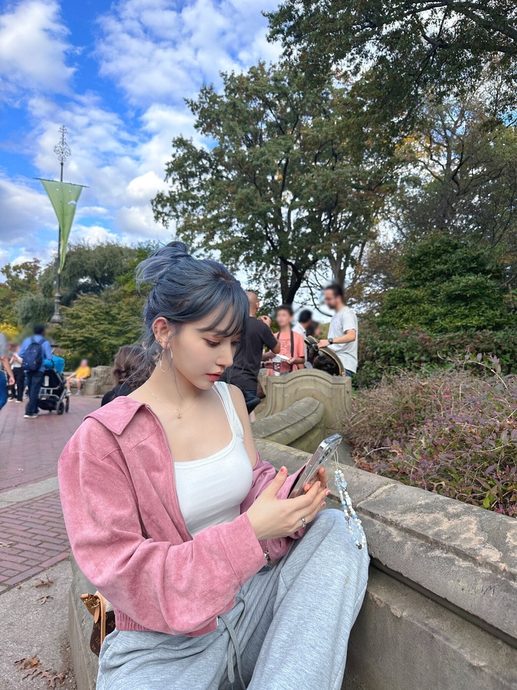 Sakura Miyawaki