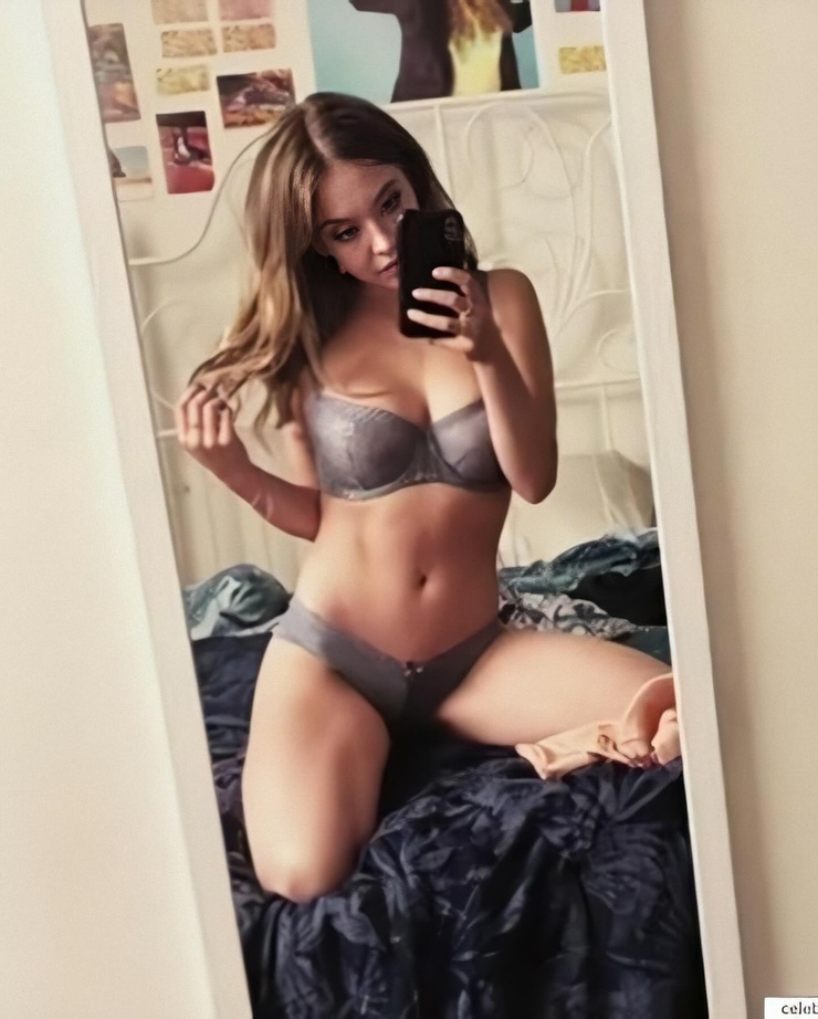Sydney Sweeney Sydney Sweeney