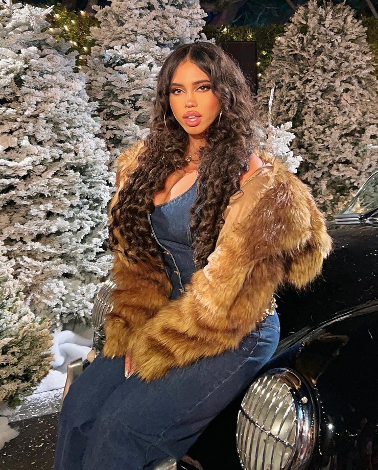 Asia Monet Ray