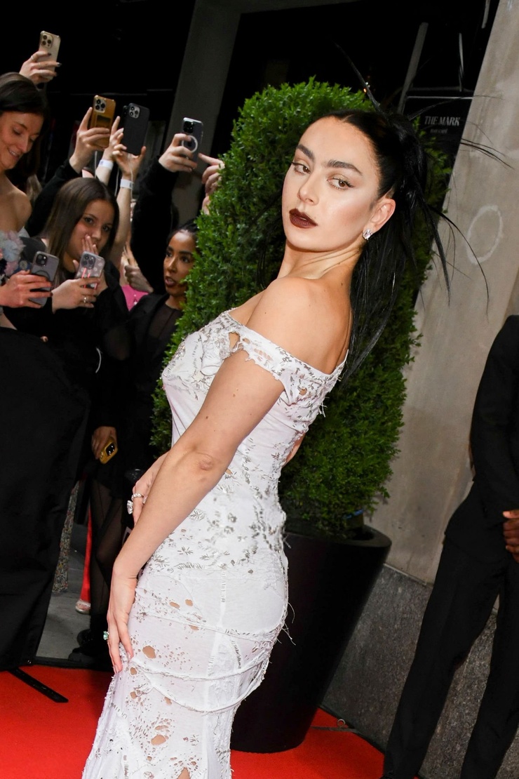 Charli XCX