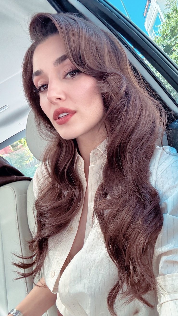 Hande Erçel