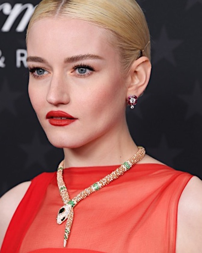Julia Garner