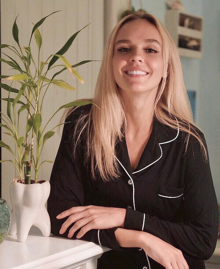 Dasha Inyutkina Dasha Inyutkina
