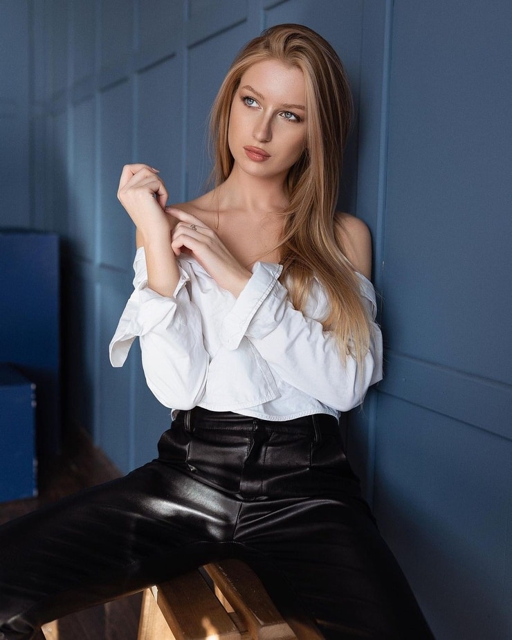 Alina Toto