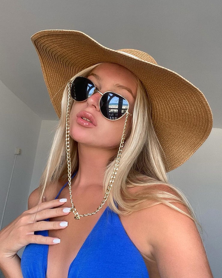 Alina Toto