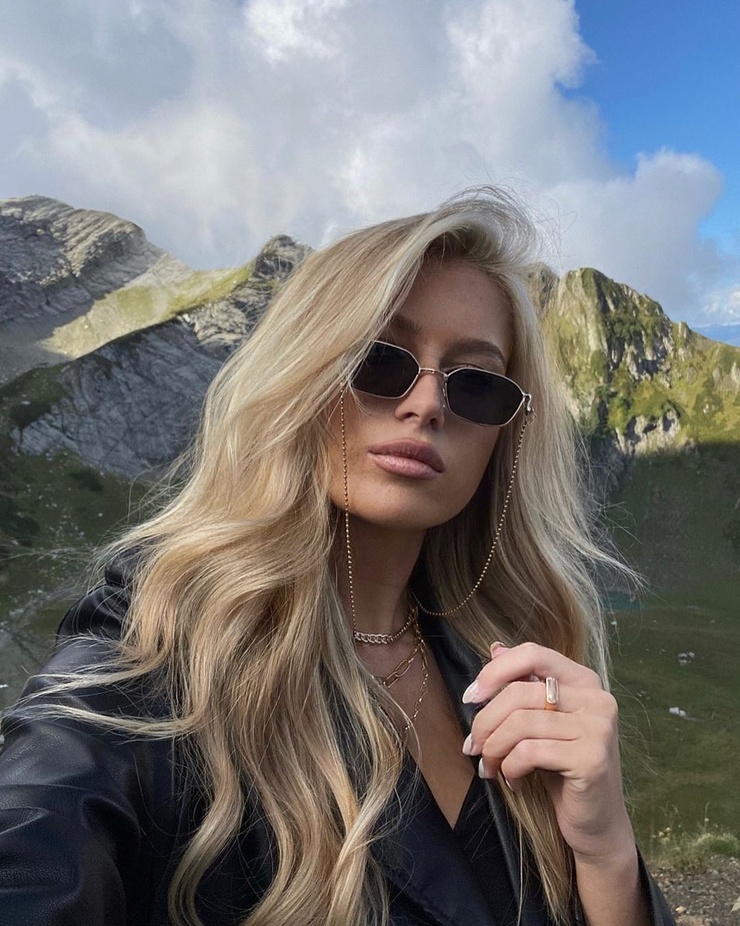 Alina Toto