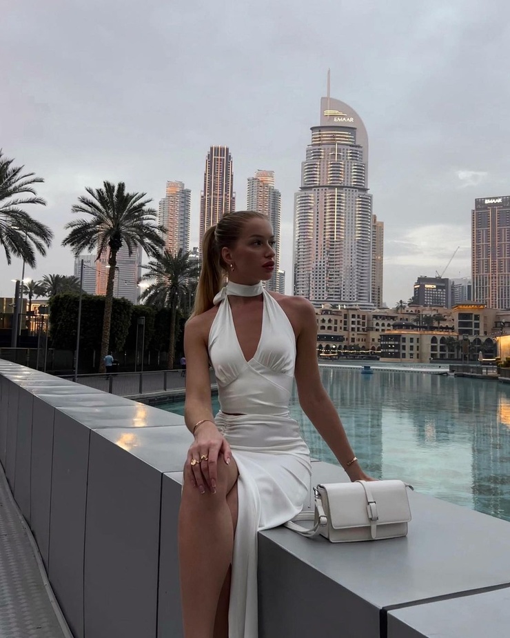 Alina Toto