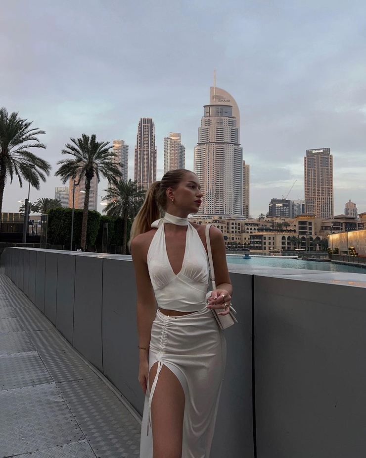 Alina Toto