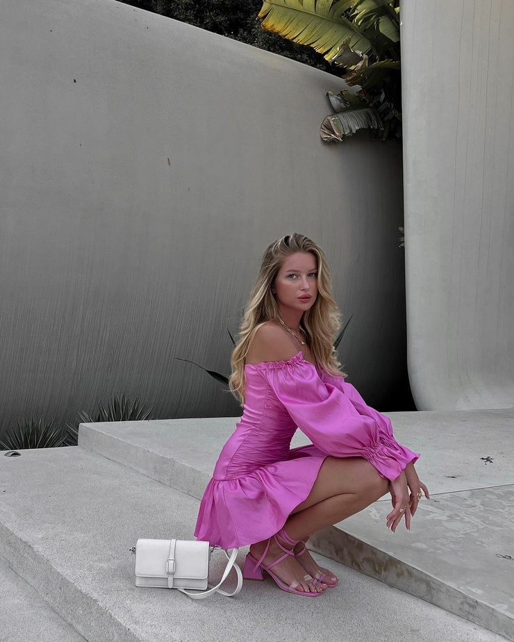 Alina Toto