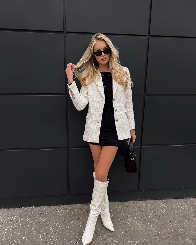 Alina Toto