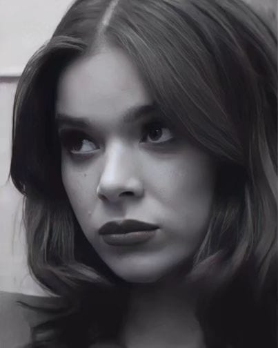 Hailee Steinfeld