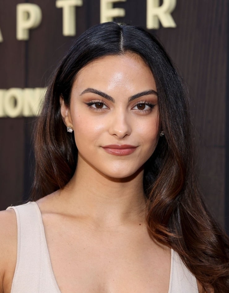 Picture of Camila Mendes