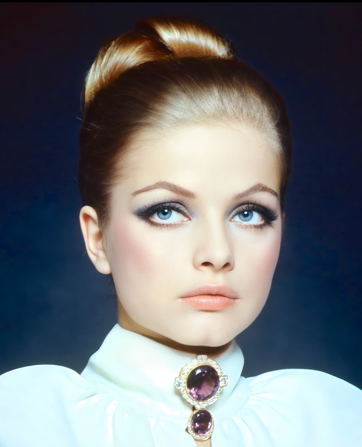 Ewa Aulin Ewa Aulin