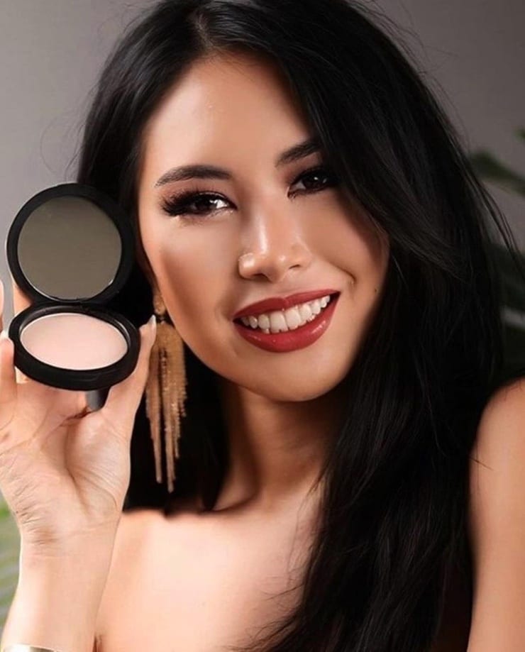 Charlotte Lucille Chia