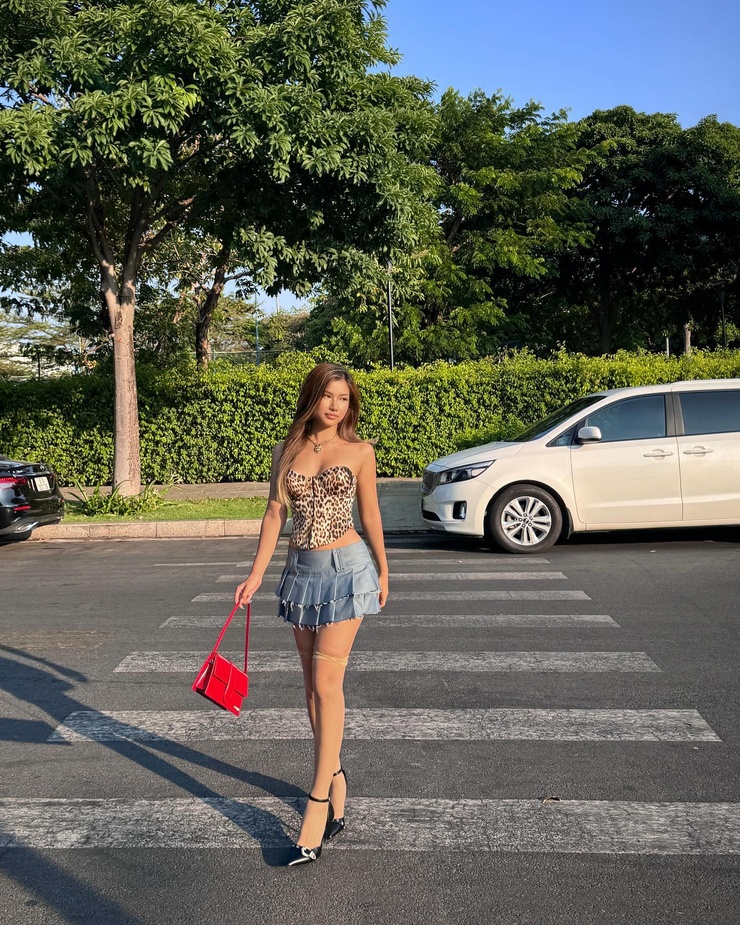 Mie Nguyen Mie Nguyen