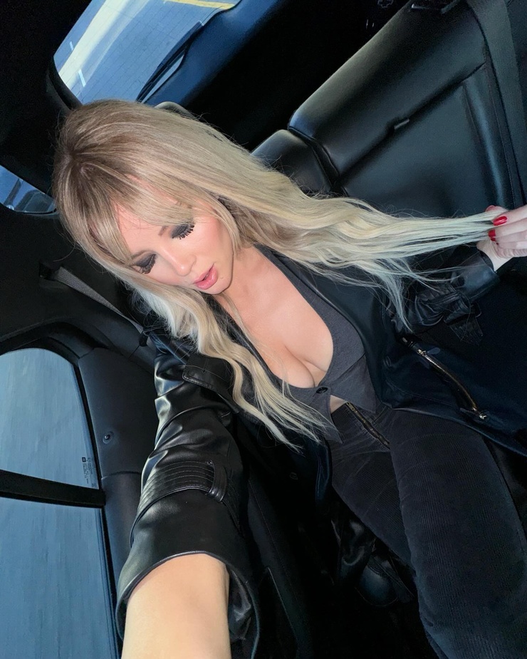 Taylor LaVie