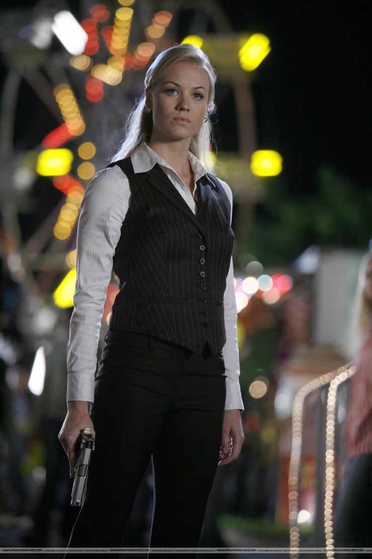 Yvonne Strahovski Yvonne Strahovski
