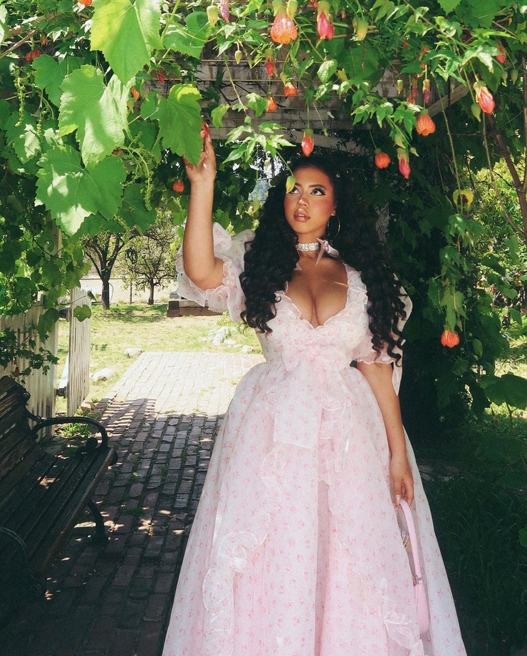 Asia Monet Ray