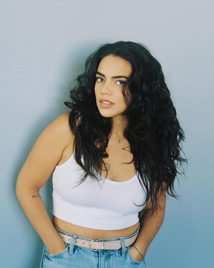 Leslie Lluvet