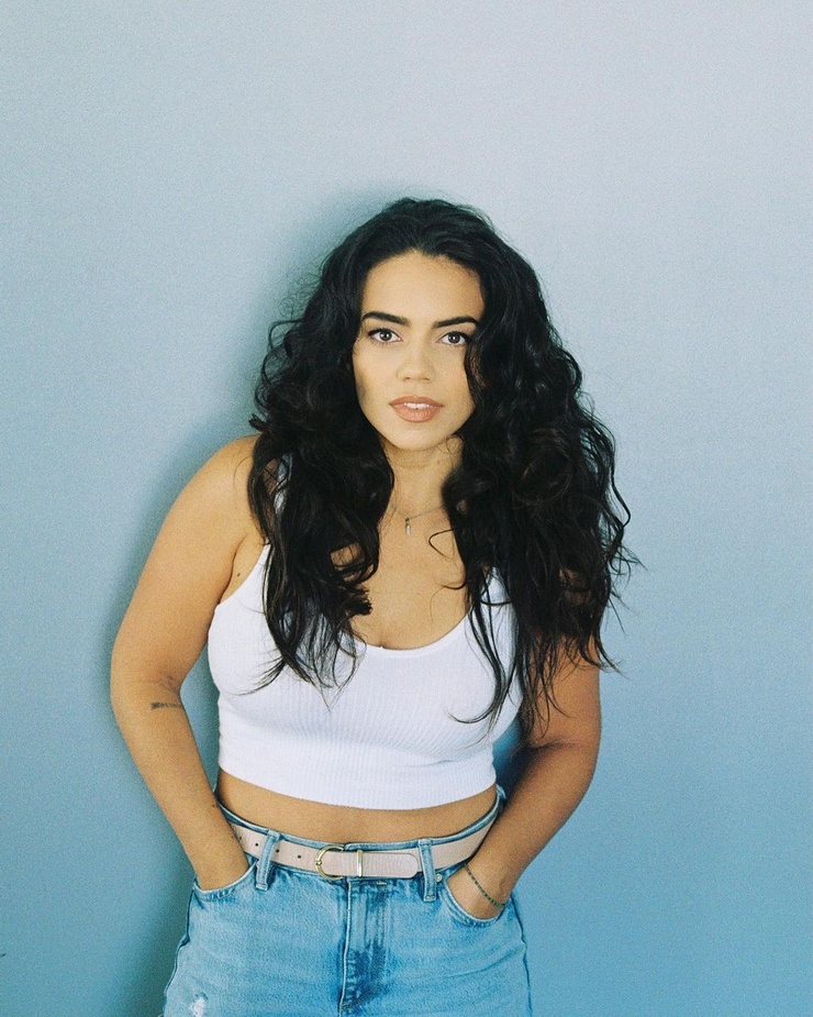 Leslie Lluvet
