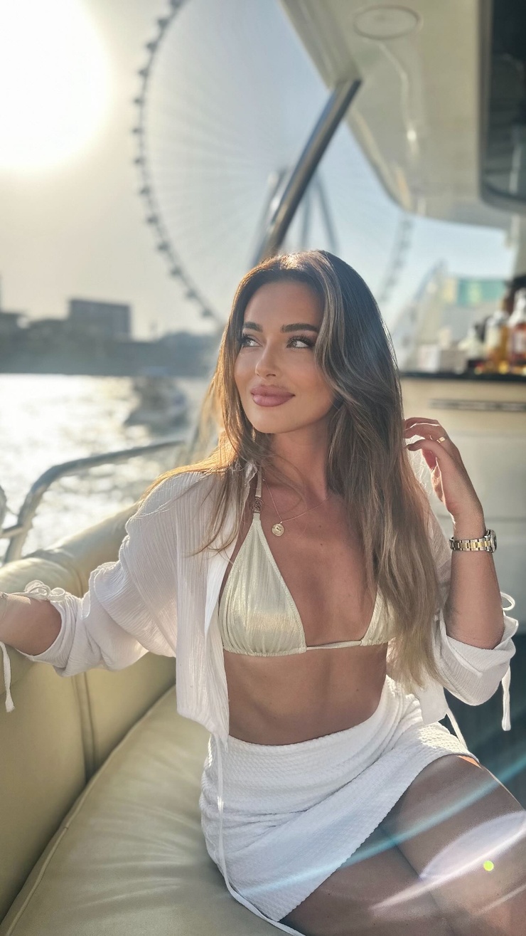 Izabela Ion Izabela Ion