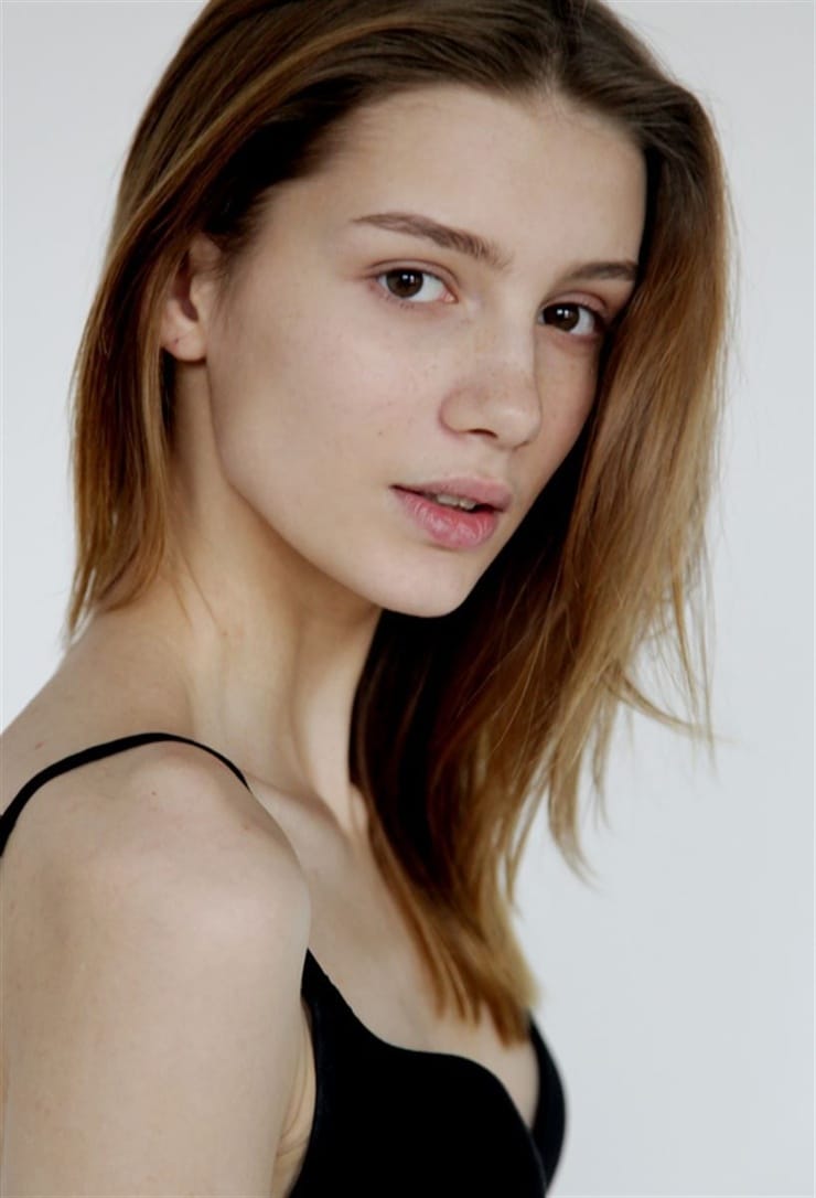 Adelina Ruzavina
