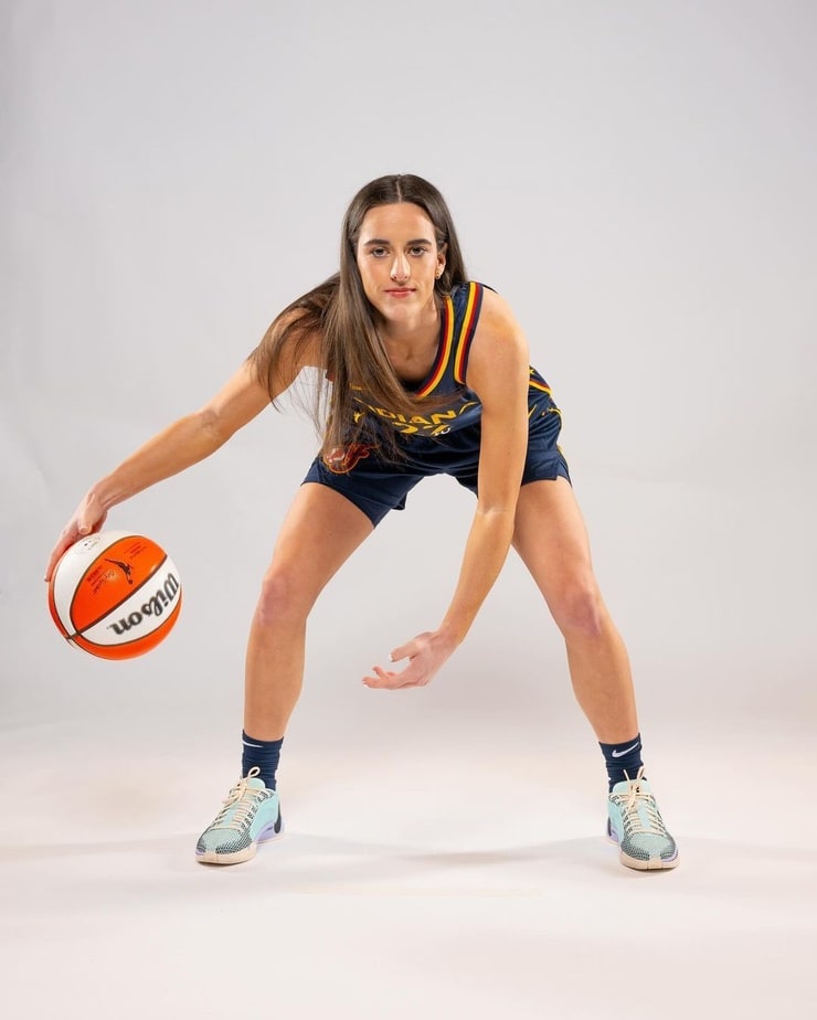 Caitlin Clark (ii)
