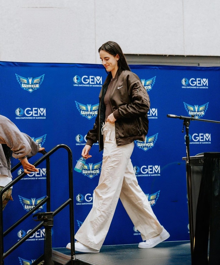Caitlin Clark (ii)